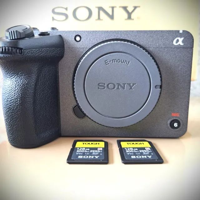 FX30 nova na caixa + lente sigma DC DN 16mm 1:1.4 + 02 cartões TOUGH Sony 128GB V90 - Foto 3