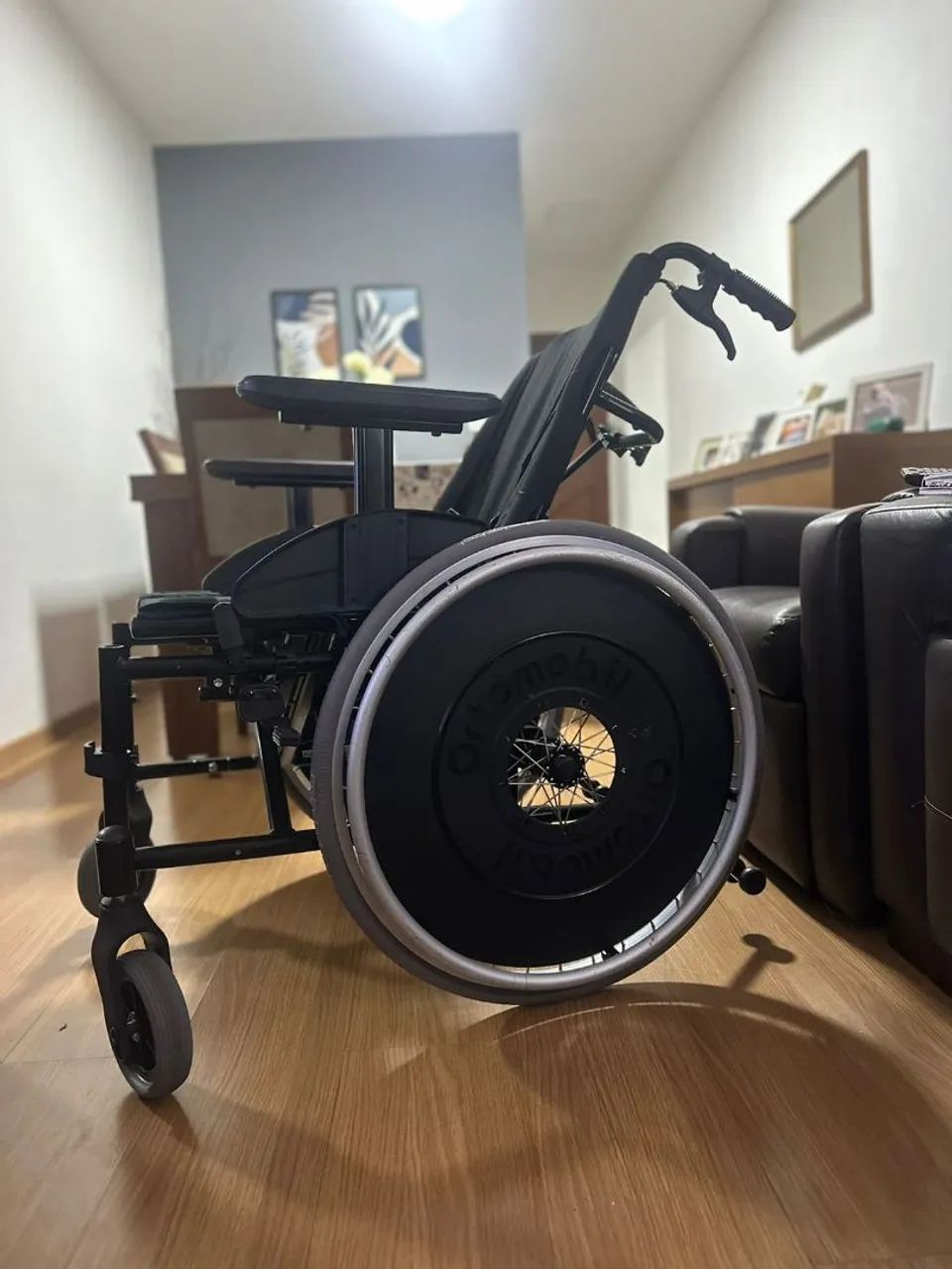 Cadeira de rodas reclinável Ortomobil  - Foto 4