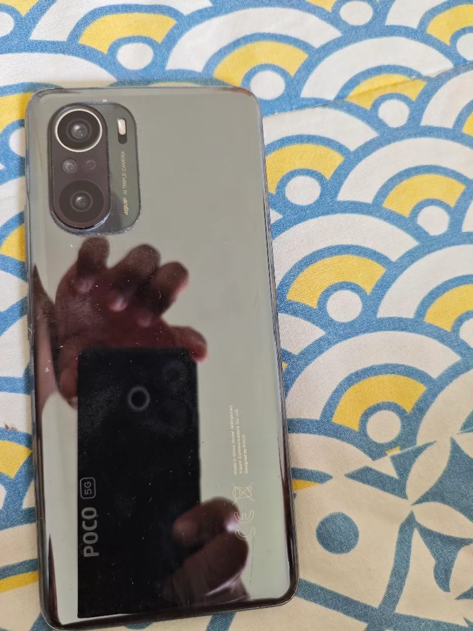 Vendo poço f3 com 256gb com trinco na tela