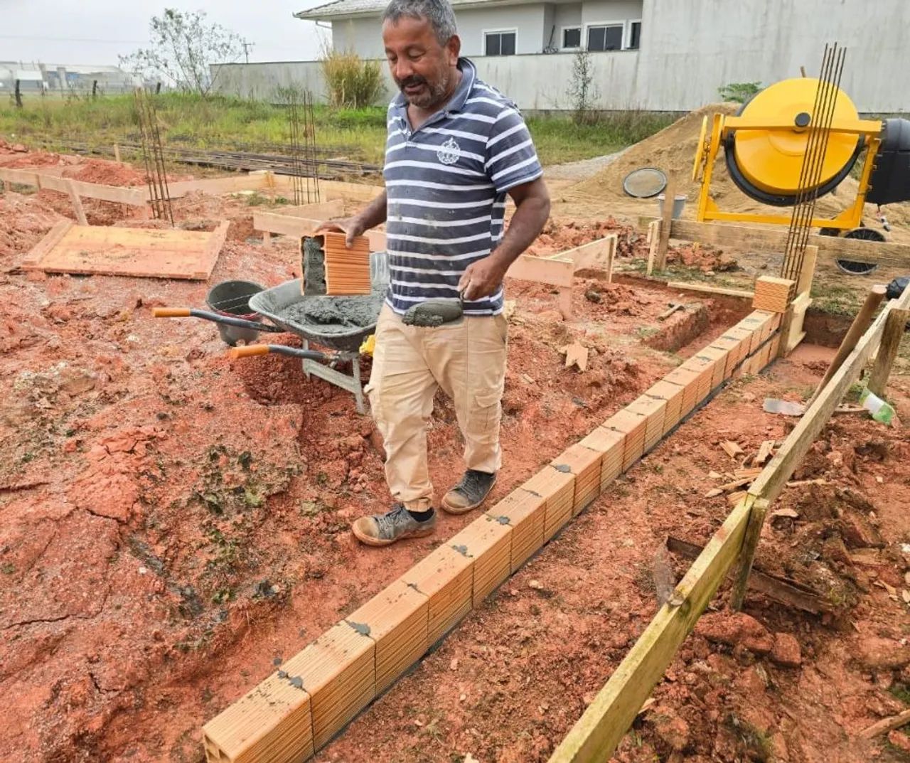 REFORMAS, PINTURA E OBRAS EM GERAL - PEDREIRO E PINTOR - Foto 4