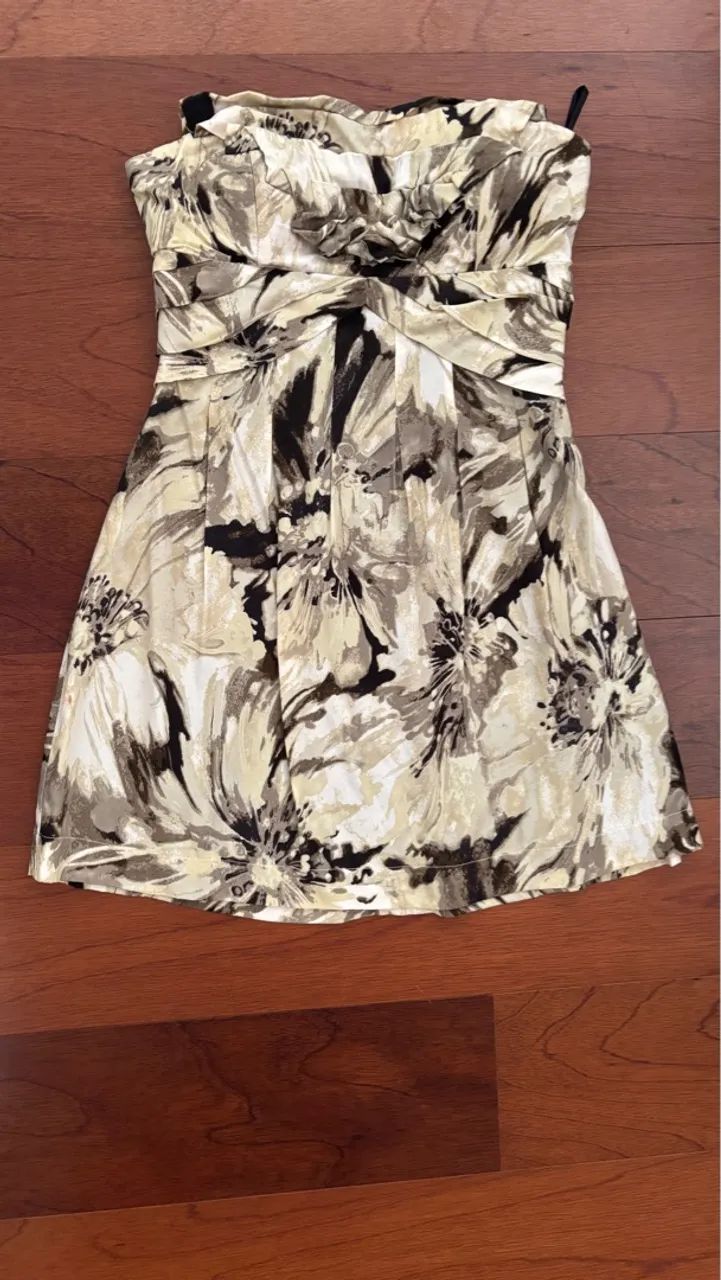 Vestido tomara que caia curto estampado elegante - Foto 4