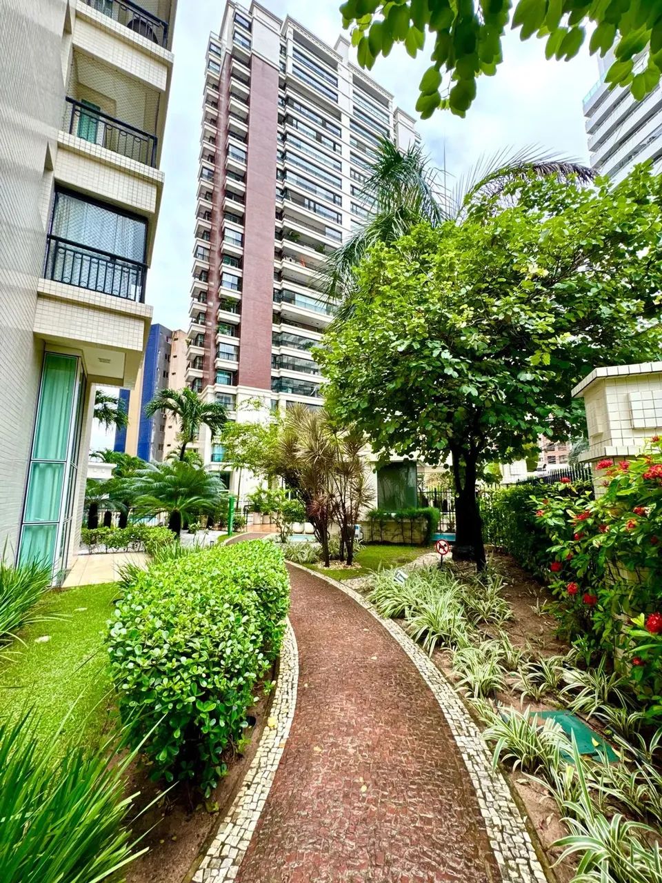 Apartamento com 03 Suítes no Cocó TR213089 FOR-1RL92KQ