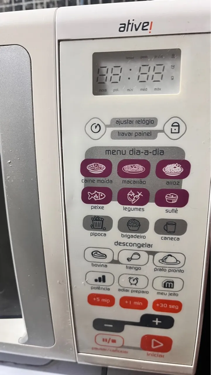 Microondas funcionando perfeitamente volts 110