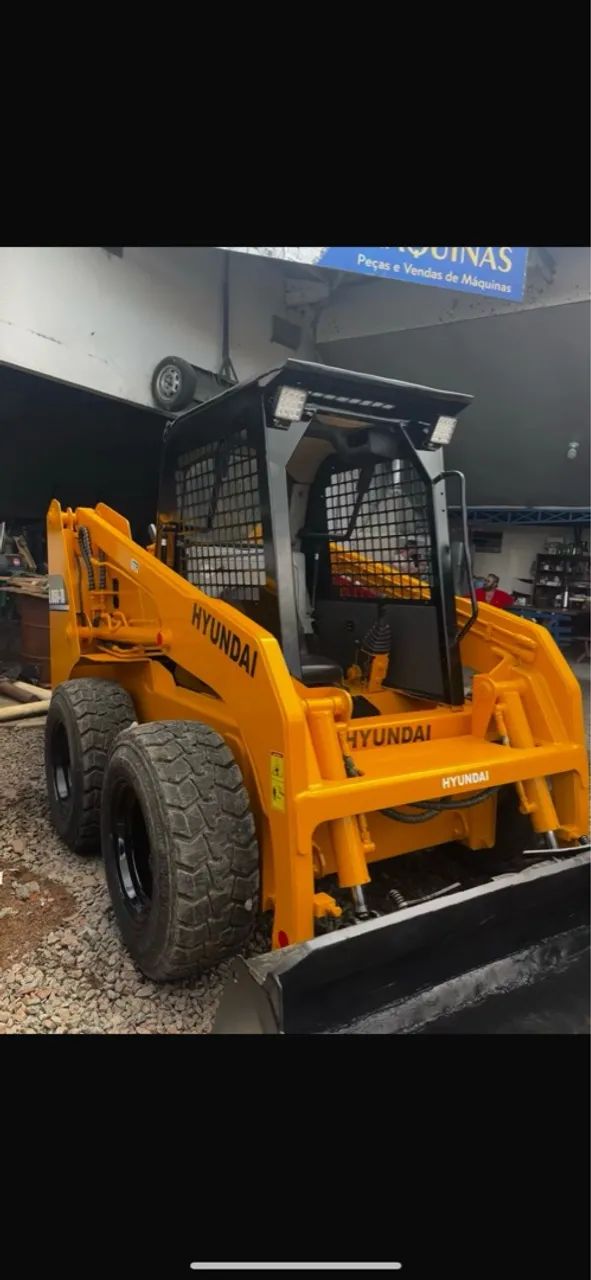Mini carregadeira Hyundai HSL850-7A