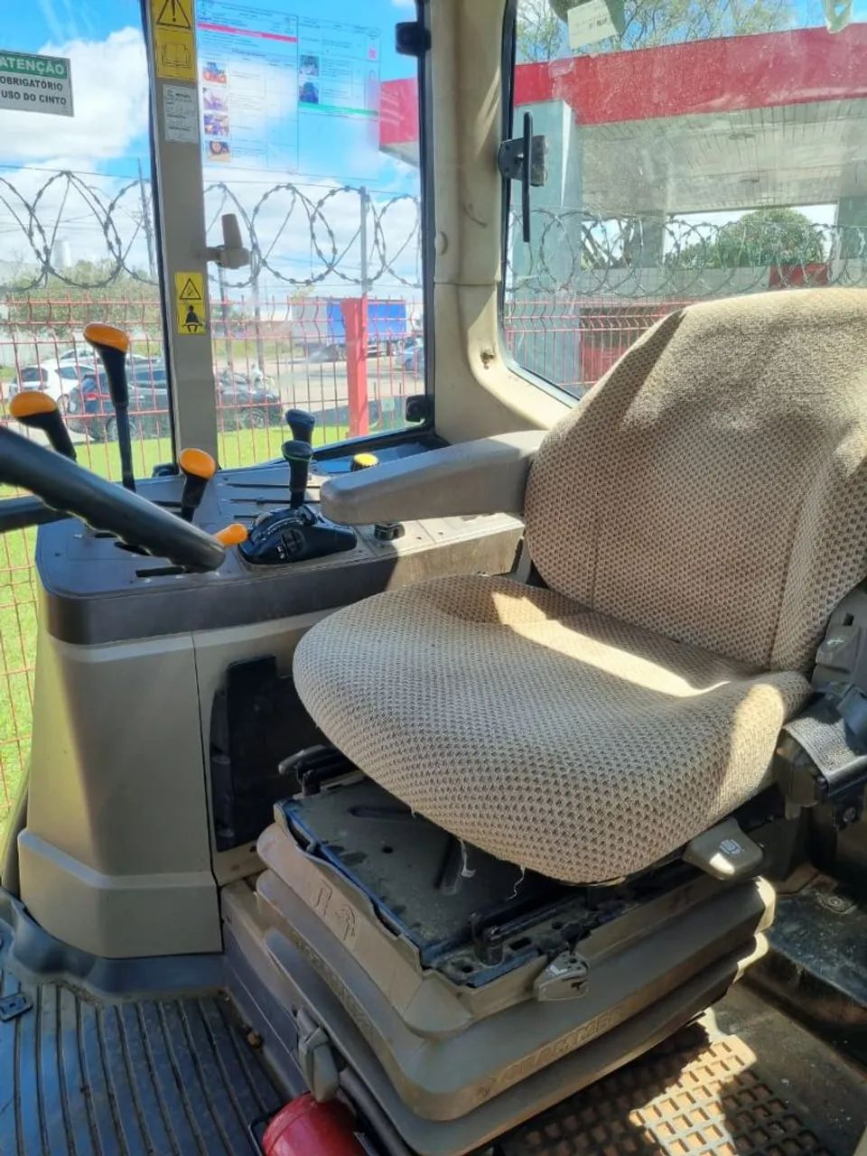 Trator JD 6100J 100CV ANO 2022 CURITIBA  - Foto 3