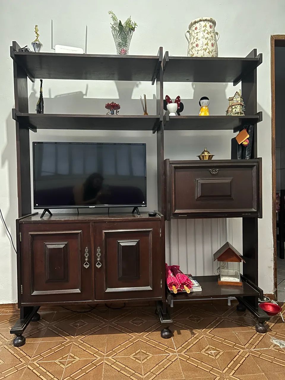 Wooden Bookshelf