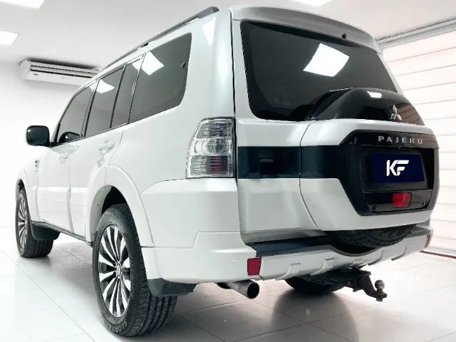 Mitsubishi Pajero 3.2 HPE 4X4 7 Lugares Diesel 2019 Branco Completo - Foto 3