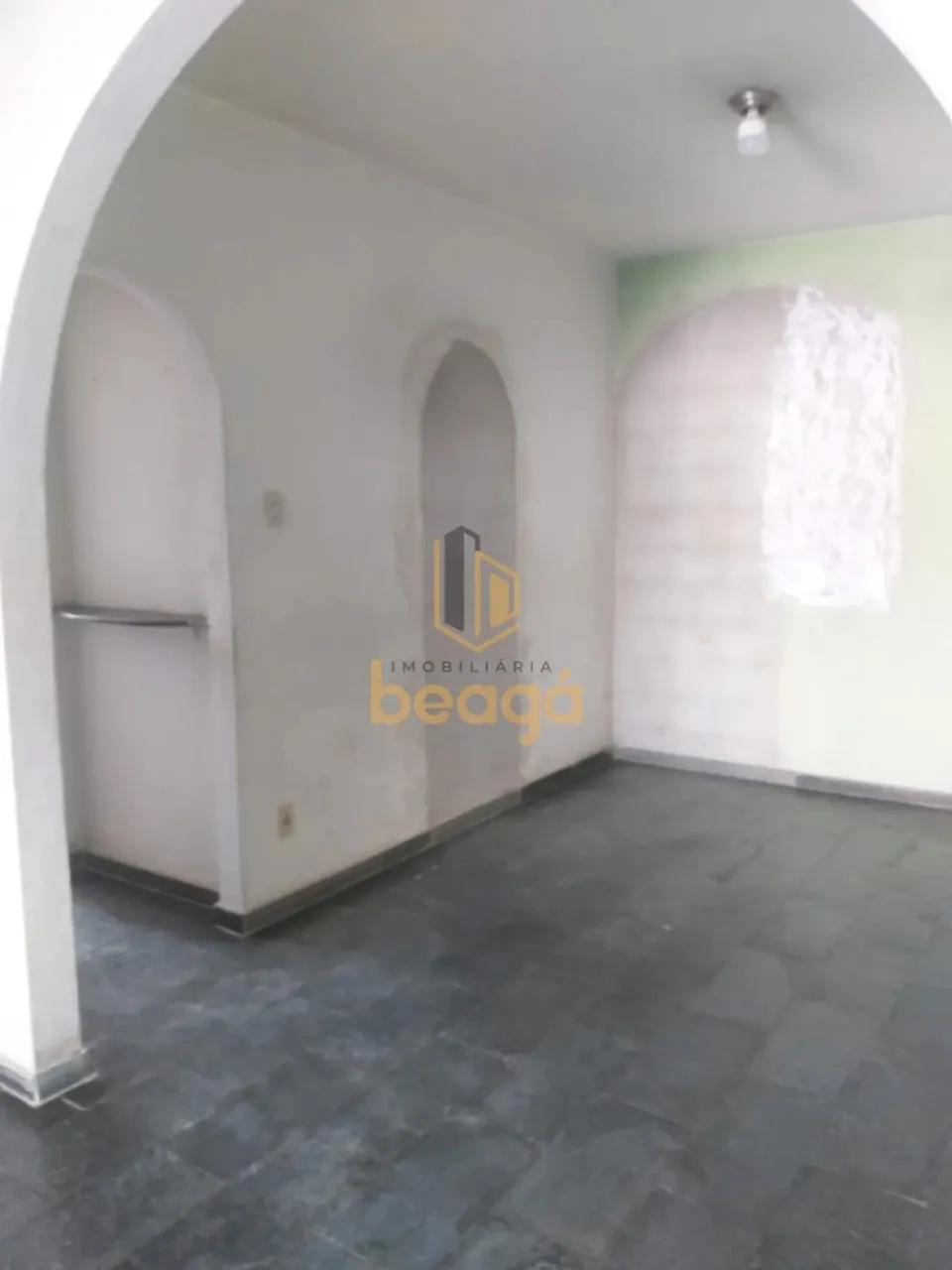 LOJA COM BANHEIRO | 27 M² | ALIPIO DE MELO