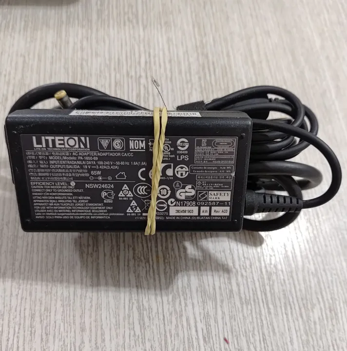 Carregador de Notebook 19V 3,42A