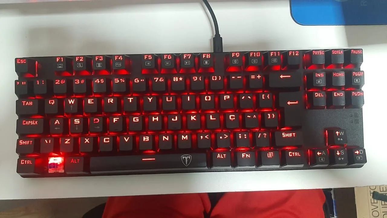 Teclado Mecânico Gamer T-Dagger Bora na região do ABC 