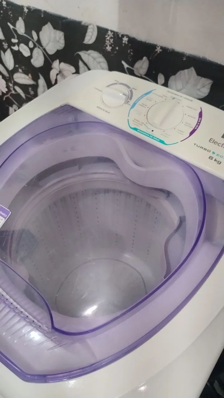 Máquina de Lavar Roupa 6kg Turbo ECO