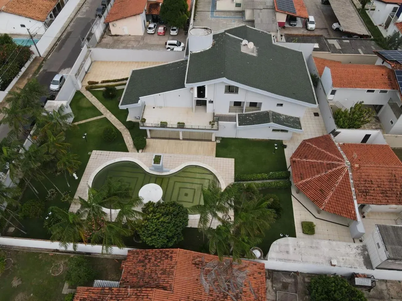 Vendo Belíssima Mansão No Jardim Eldorado 5 Suítes