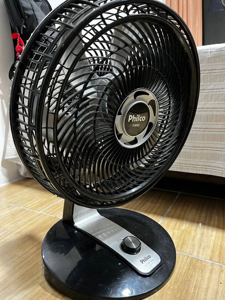 Ventilador Philco Turbo de Mesa 127v
