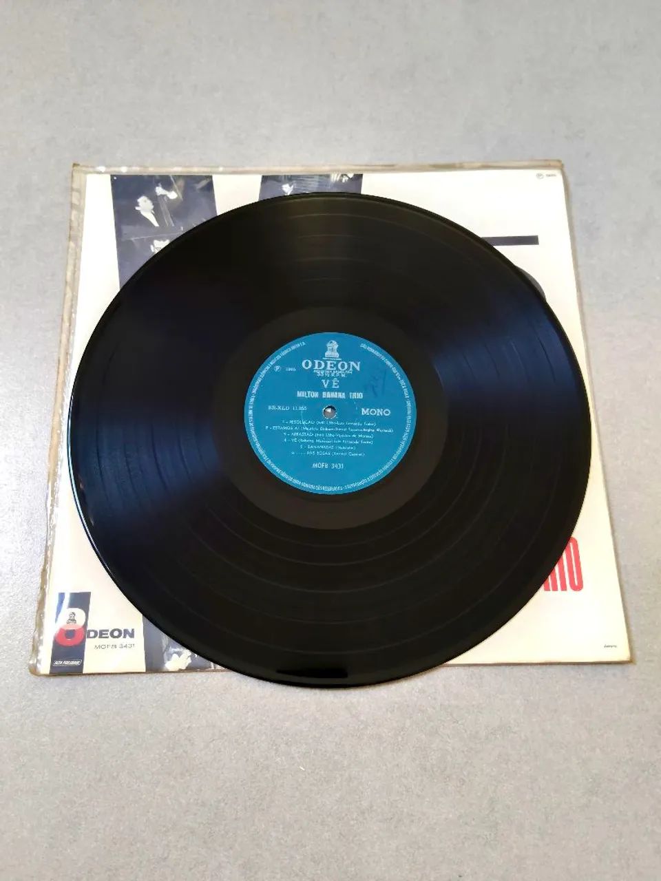 Vinil Milton Banana Trio - VÊ 1965 - Foto 2
