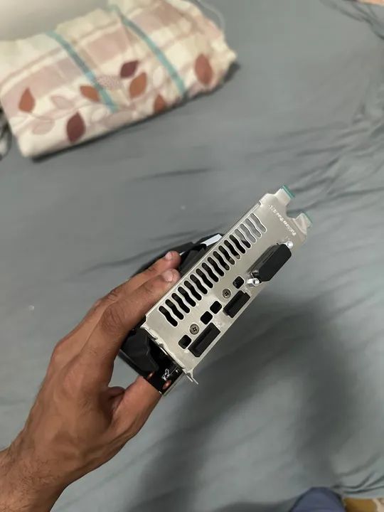 Placa de vídeo RTX 3050 6gb ASUS  - Foto 4