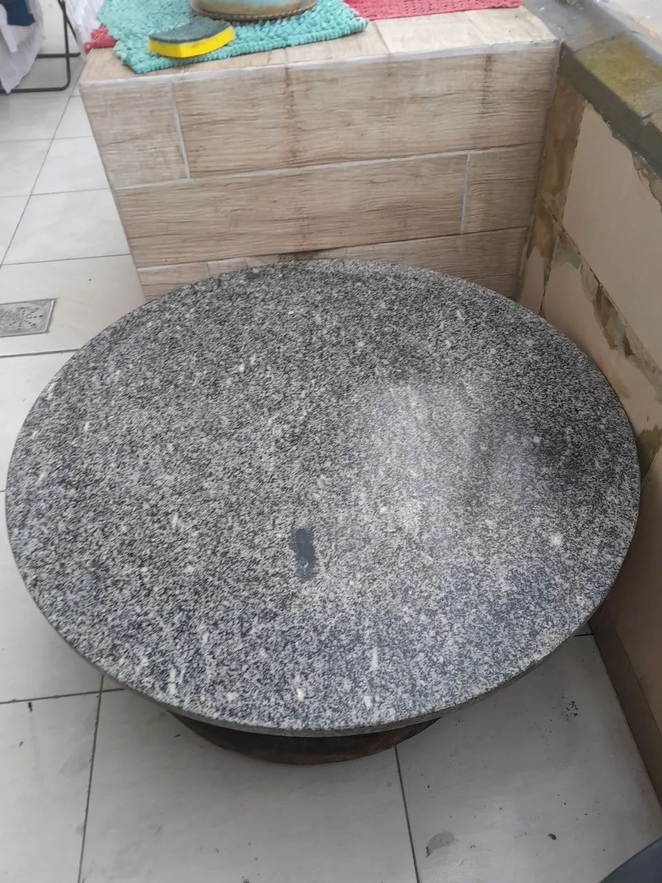 Tampo de mesa em granito