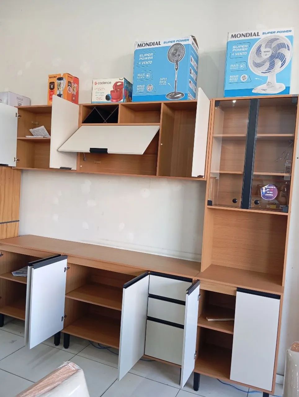 Cozinha da Poliman modulada Ravena com LED  - Foto 4