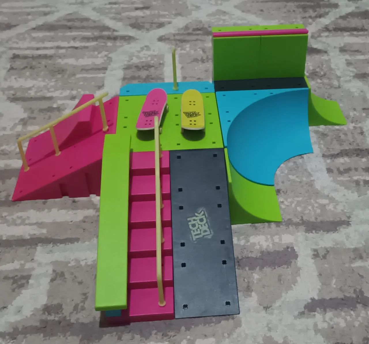 Pista Tech Deck Neon - Brinquedos e Jogos - Horto Florestal