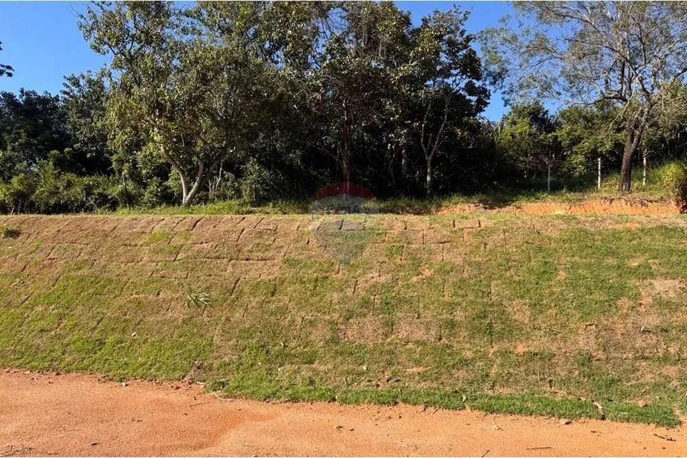 Terreno em Bragança Paulista, 1000 m² em Condomínio Fechado. - Foto 3