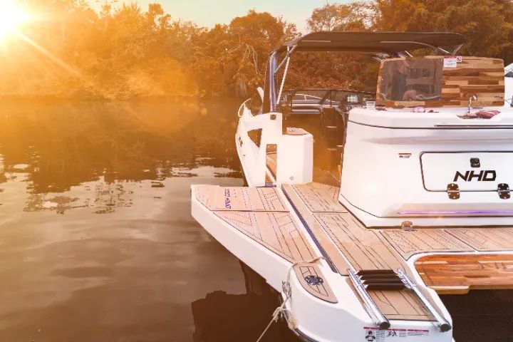 Lancha NHD 265 Cabinada 2025 com motor Mercury 250hp 4T - Zero Milhas - Foto 8