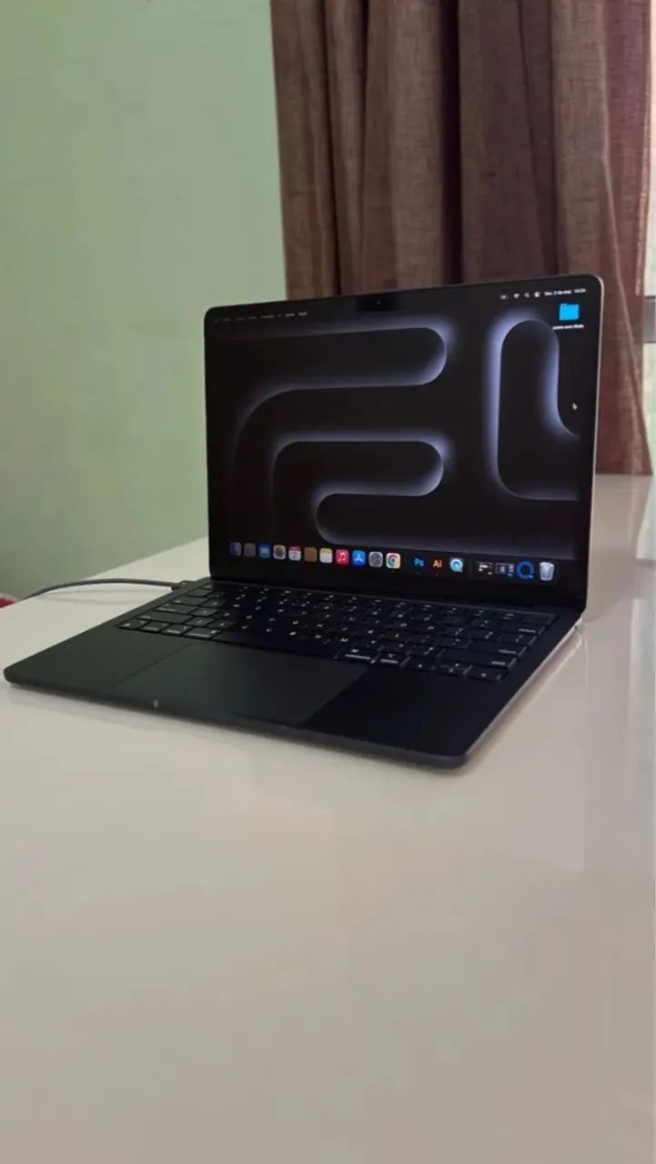 MacBook Air M3 - 8GB RAM / 256GB SSD - Notebooks - Kubitschek