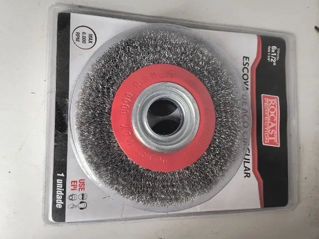 Escova de Aco Circular Rocast 6x1/2 Furo 1.1/4 Max 6.000Rpm