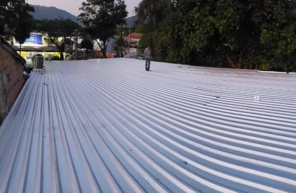 Fabricação de estruturas Metálicas Galpões Mezaninos e coberturas - Foto 6