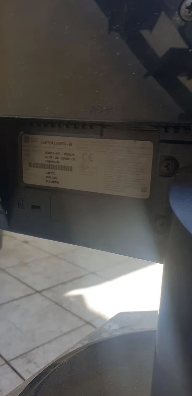 Monitor LG Flatron 19' - Foto 4