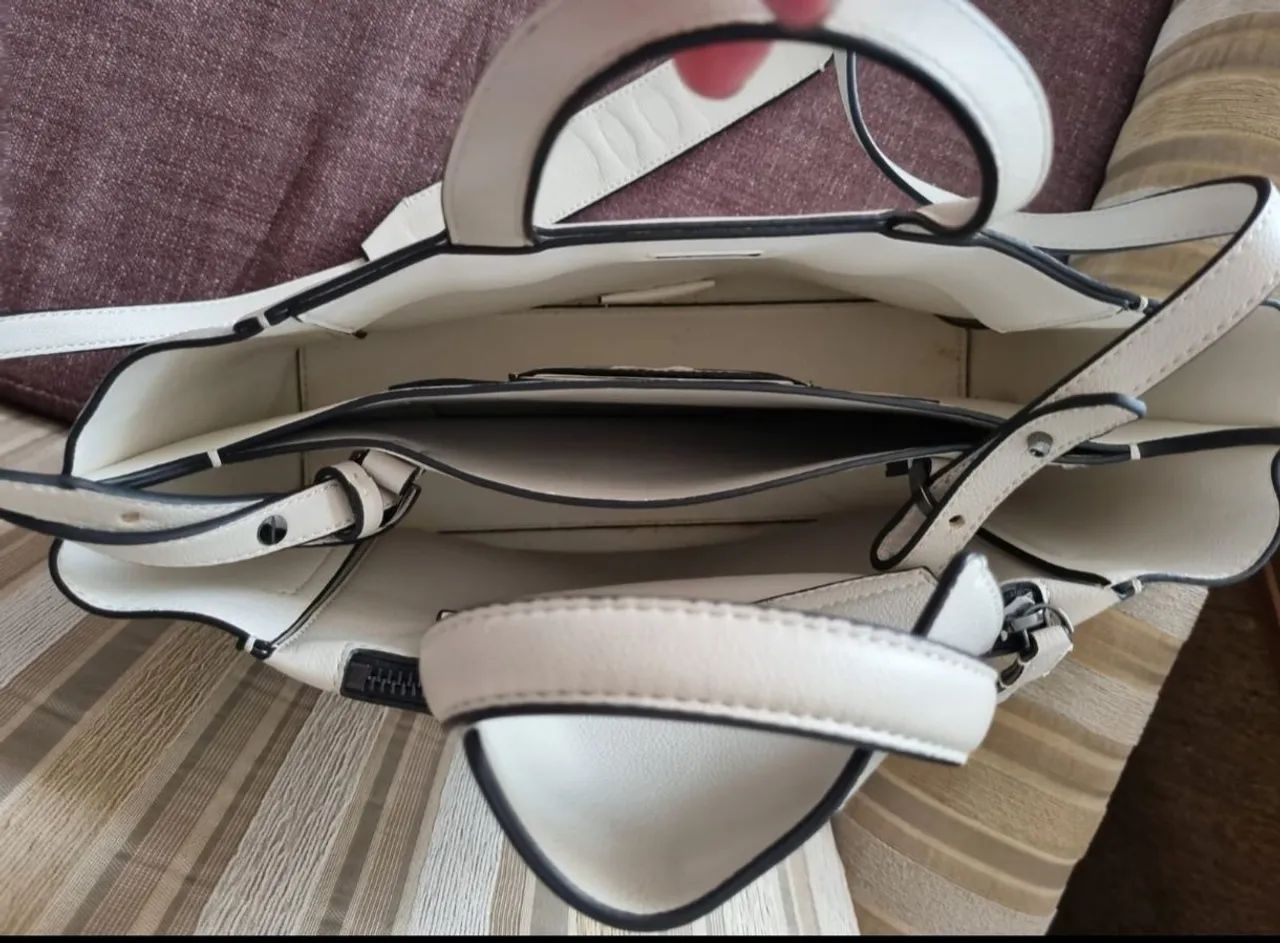 Bolsa Calvin Klein branca - Foto 2