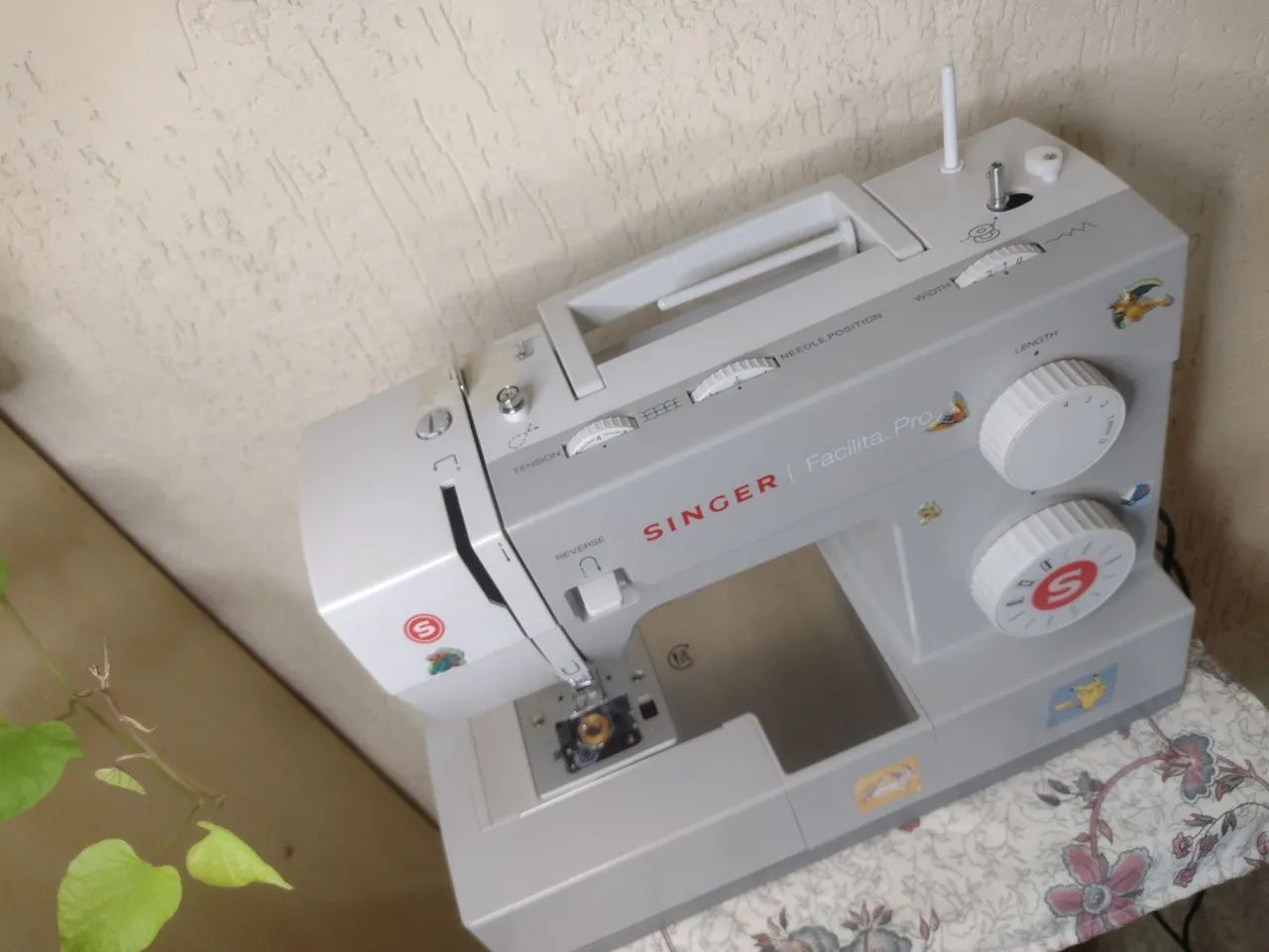  Maquina de costura Singer facilita pro 4411  - Foto 4