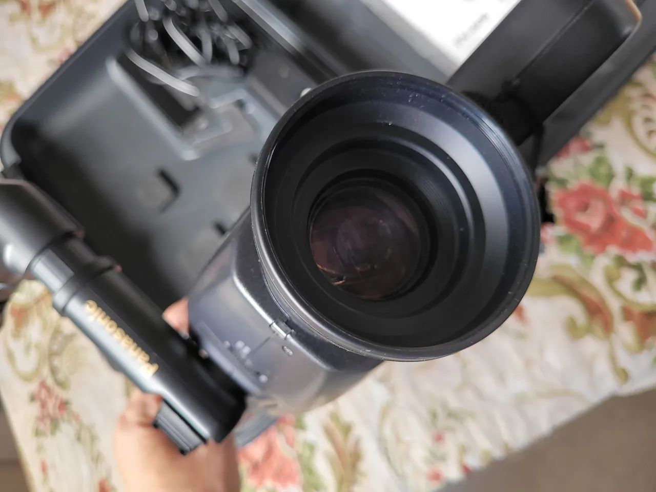 Filmadora Panasonic OmniMovie VHS PV-808 - Foto 6