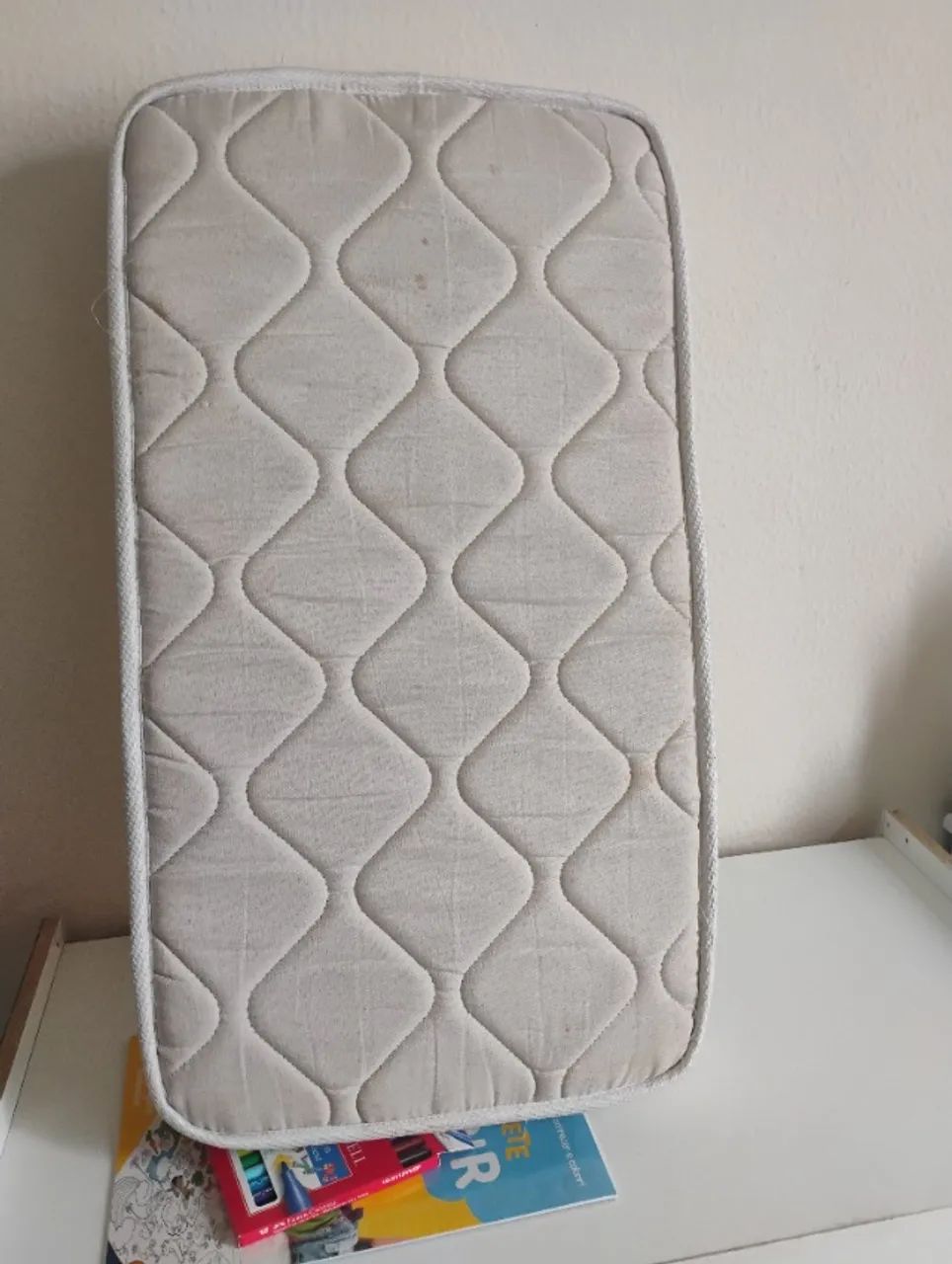 Colchão Ortobom para mini berço.