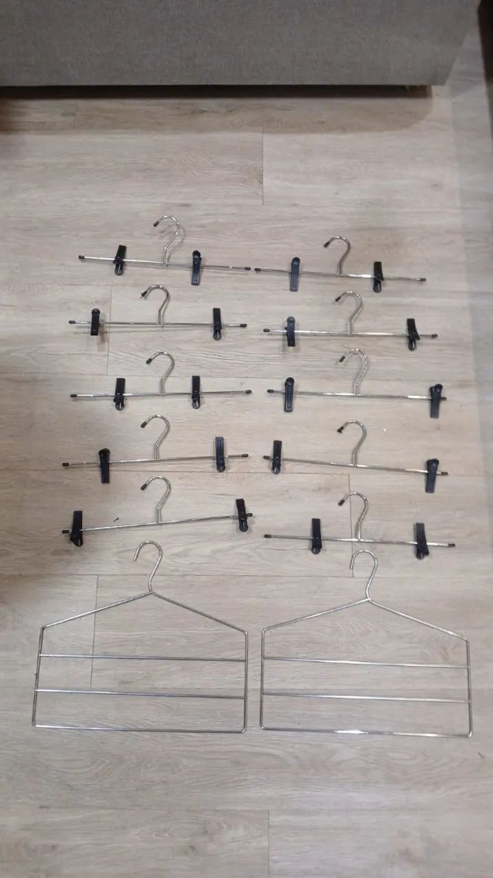 Cabides de Metal com Presilhas - 10 Cabides de 34cm + 2 Maiores de 35cm