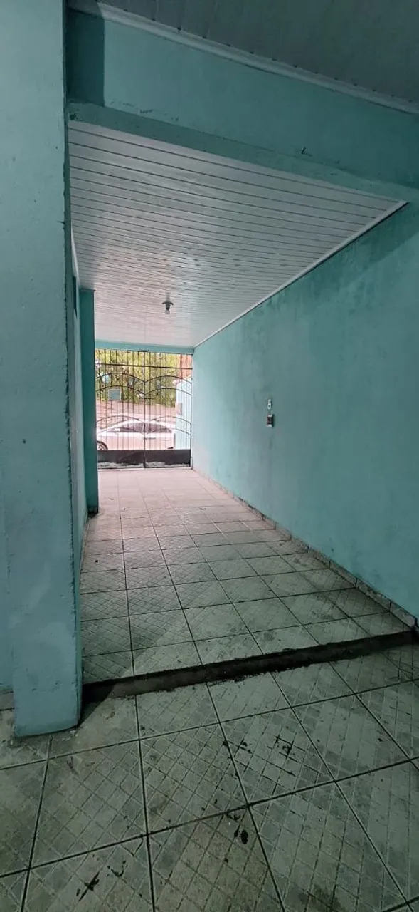 Alugo casa no bairro Novo paraíso