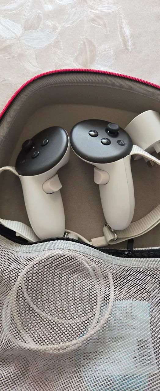 Meta Quest 3 128Gb + BoboVR S3 Pro - Peças e Acessórios de Vídeo