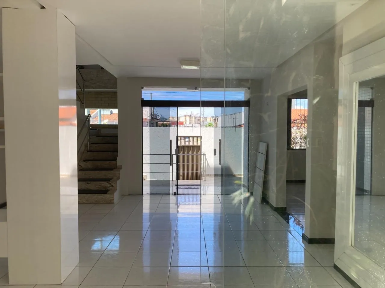 Caasa para aluguel comercial