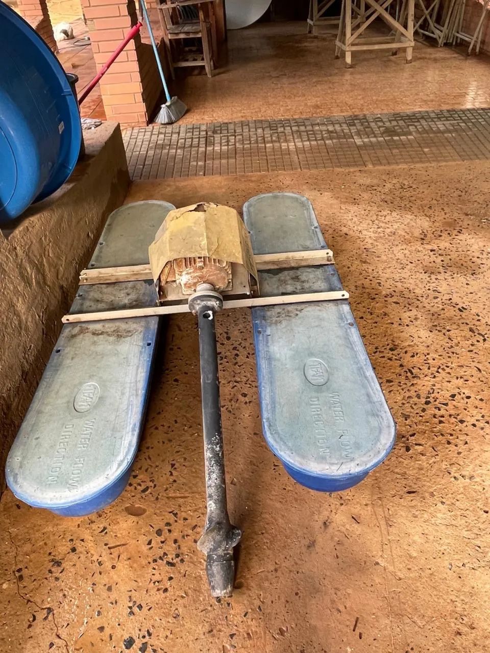 Areador usado em tanque de peixe antiguidade