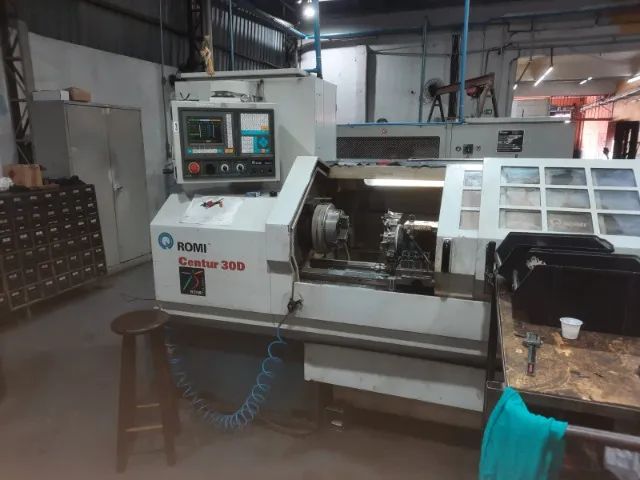 Torno CNC Romi Centur 30D - Mach 9 - Ano 2005 - Foto 3