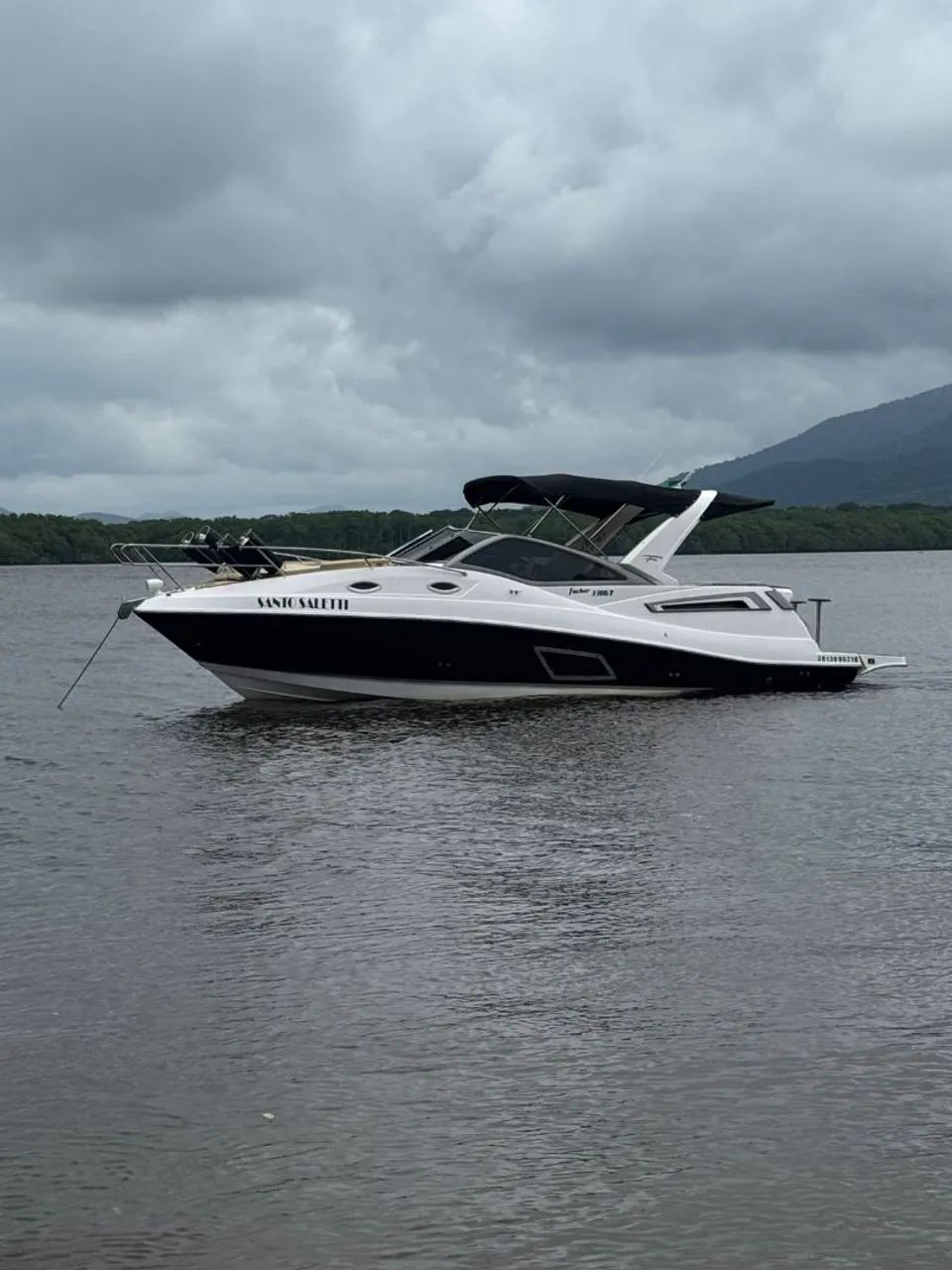 Focker 330 ano 2014 com 2 x Mercruiser QSD 220 Hp diesel - Não  Phantom Tiriton Nx