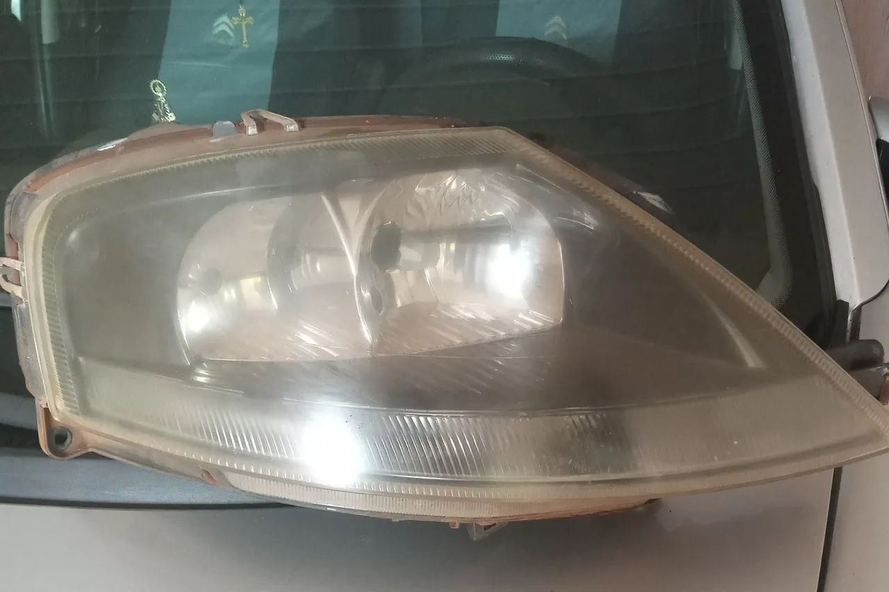 Farol c3 2008 lado direito original mascara negra !