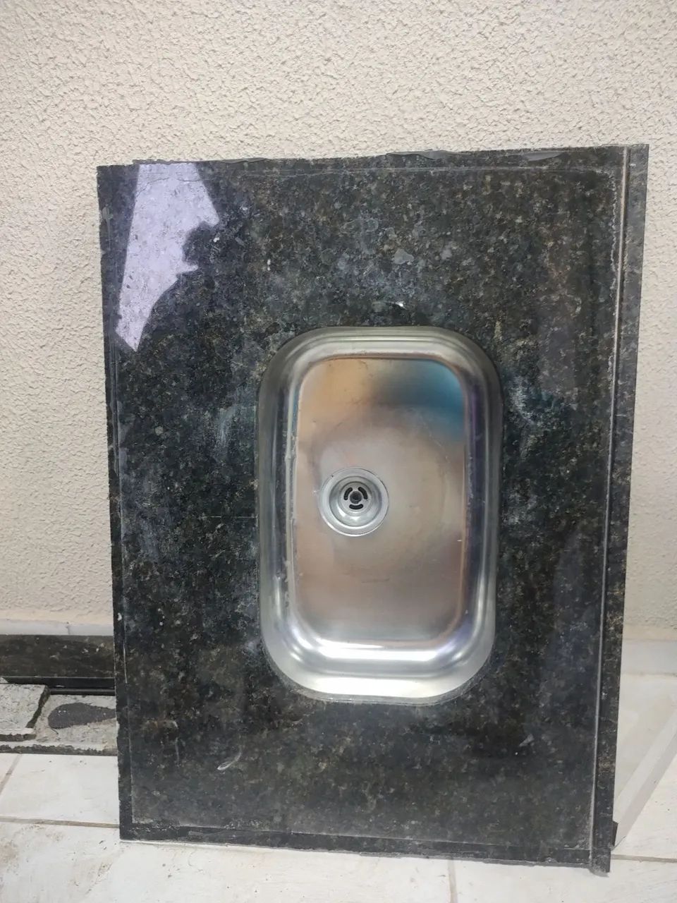 Bancada de mármore com cuba.64842828943361122