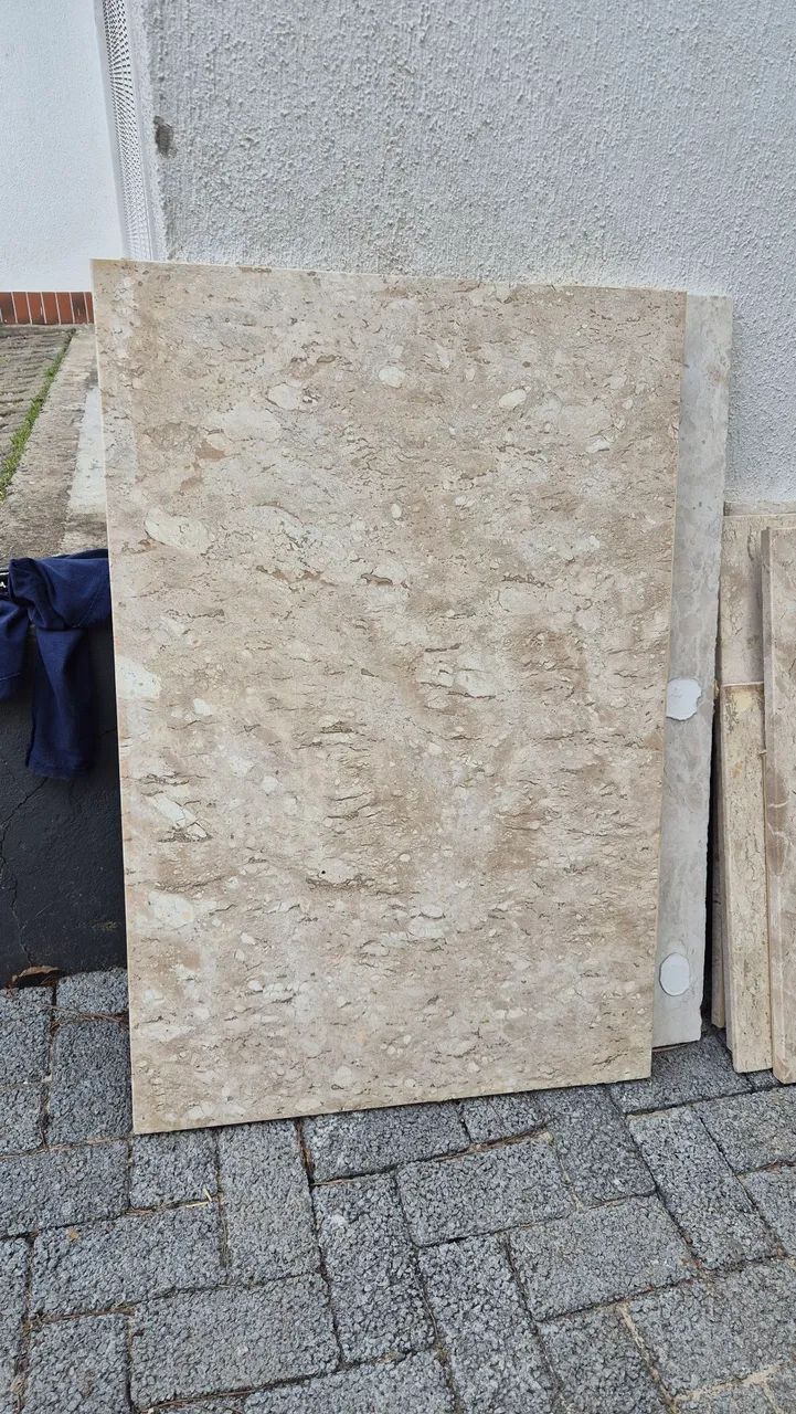 Natural Stone Pieces