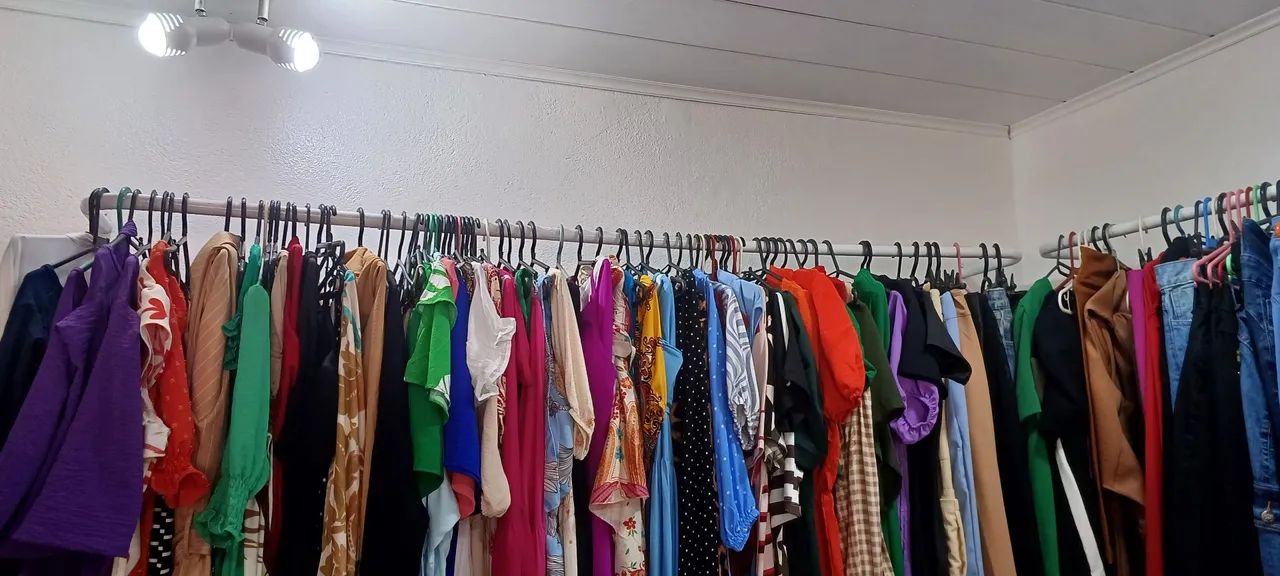 Vendo itens para loja de roupas  - Foto 4