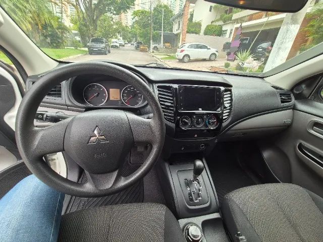 Mitsubishi L200 Triton 2022 2.4 16v Turbo Diesel Savana Gls - ÚNICO DONO - Foto 3