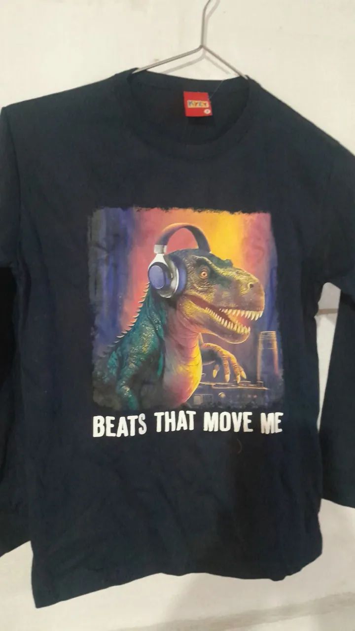 2 Camiseta KYLY Dinossauro - Beats - Foto 4