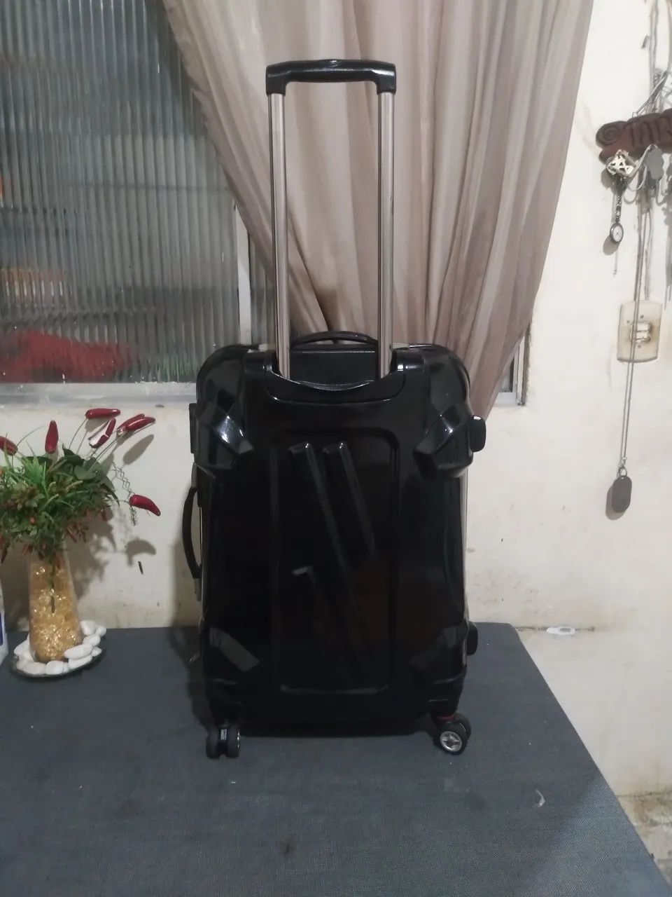 Vendo uma mala de material rígido de 15kg - Foto 3