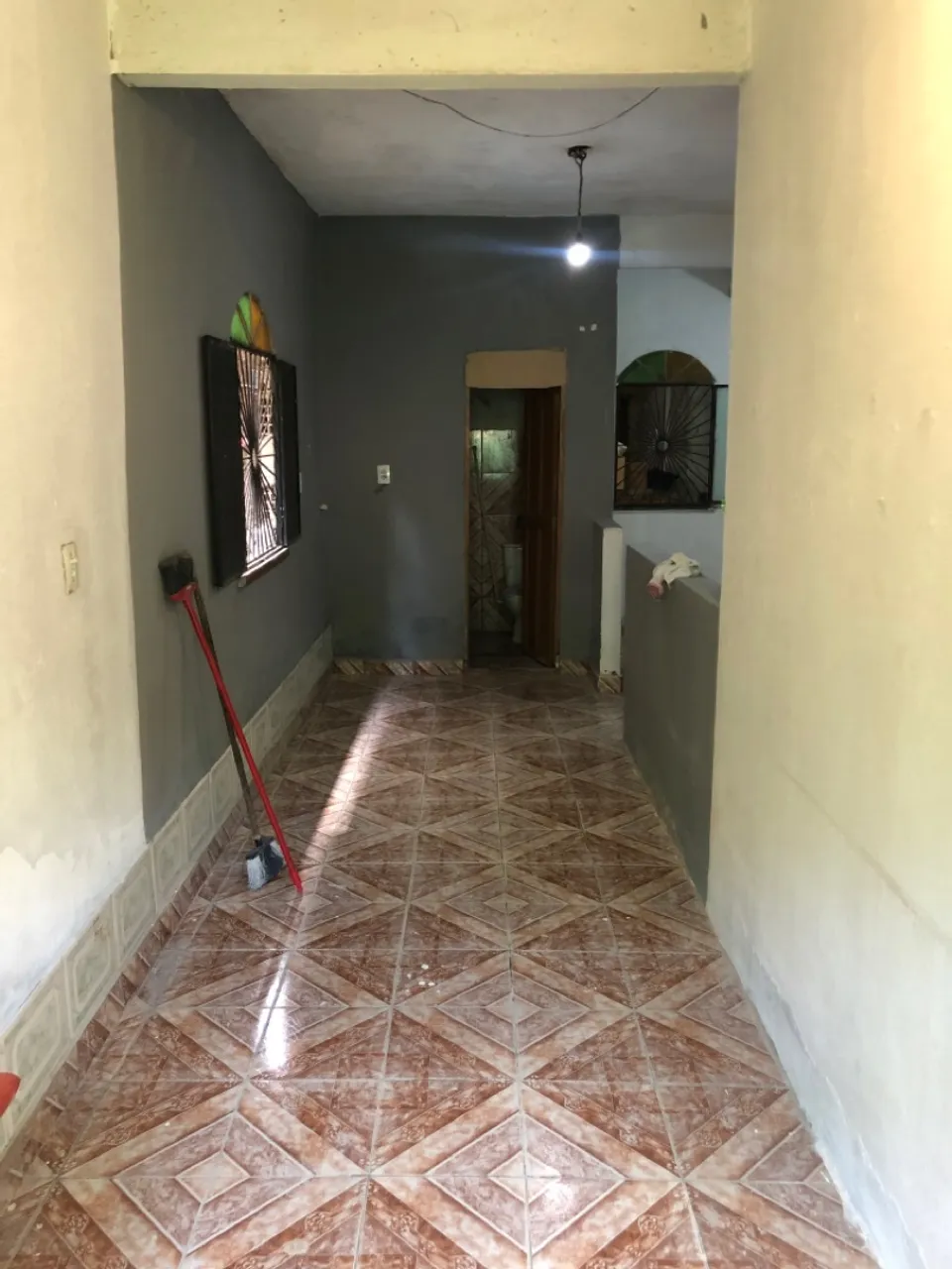 APTO na compensa, água e luz inclusos