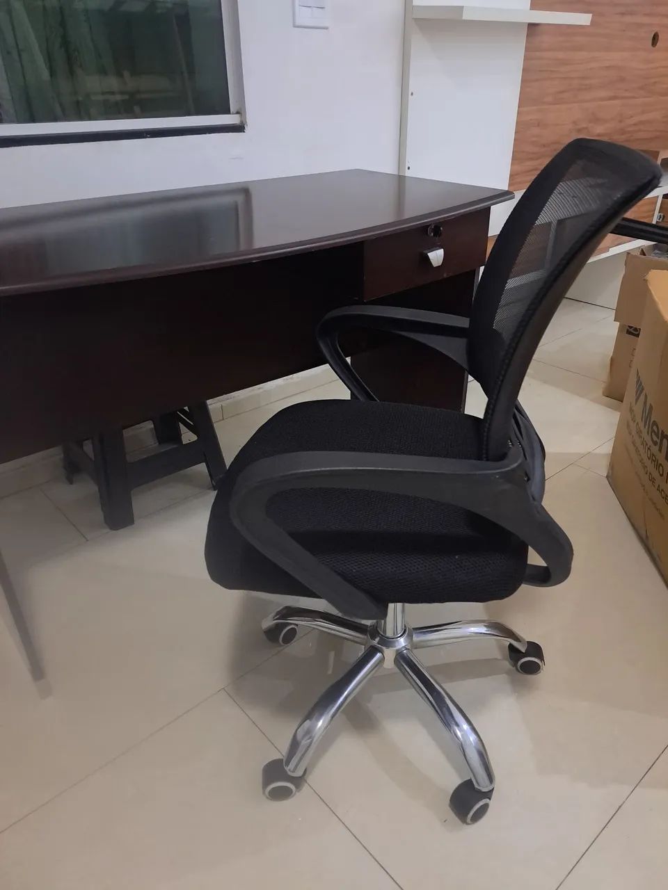 Mesa e cadeira de escritório - Foto 5