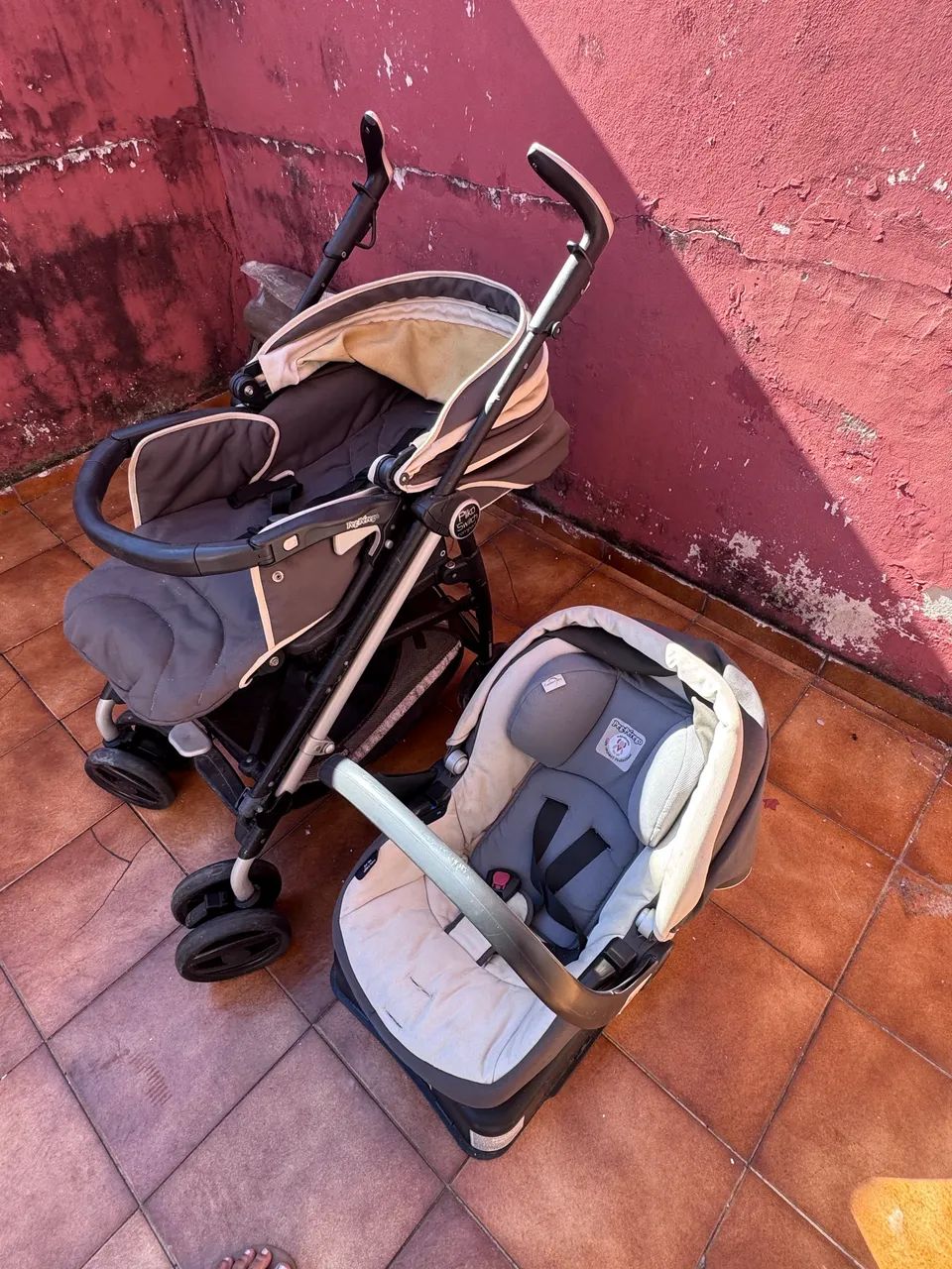 Carrinho e bebê conforto marca Peg-perego  - Foto 2