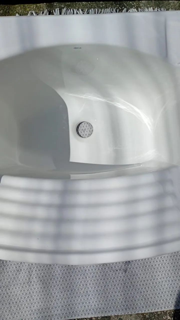 Vendo pia (com suporte) e tanque Deca  - Foto 2